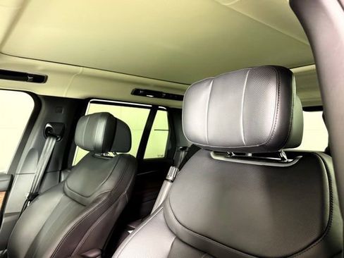 New 2025 Land Rover Range Rover Autobiography image 13