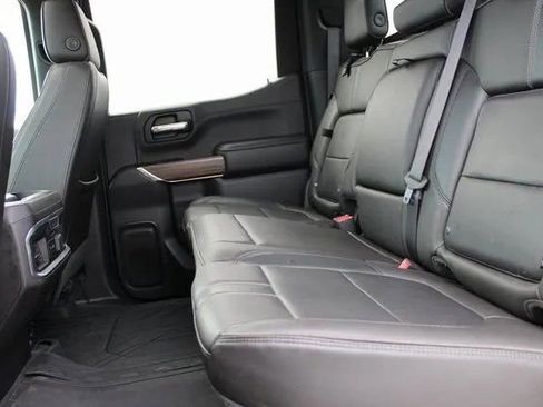 Used 2019 Chevrolet Silverado 1500 High Country w/ Technology Package image 21