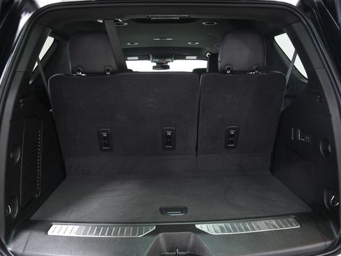 Used 2025 GMC Yukon Denali AWD/4WD image 14
