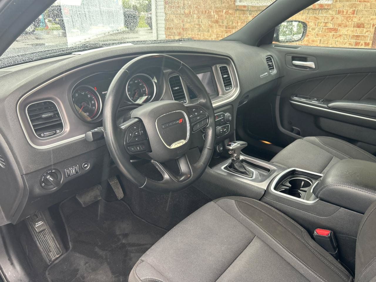 Used 2022 Dodge Charger SXT RWD image 17