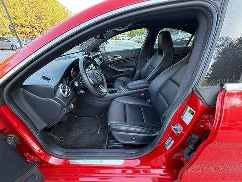 Used 2019 Mercedes-Benz CLA 250 image 9