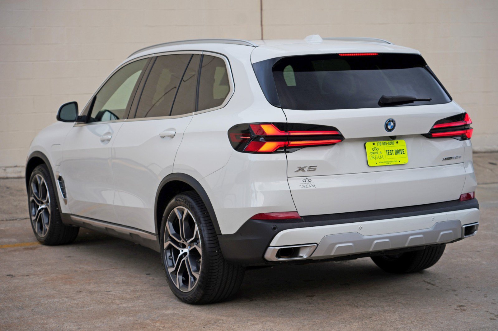 Used 2026 BMW X5 xDrive50e w/ Premium Package AWD/4WD image 57