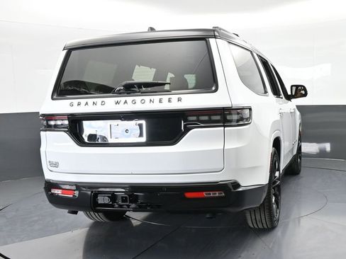 Used 2024 Jeep Grand Wagoneer Series III w/ Quick Order Packagew 28T image 5