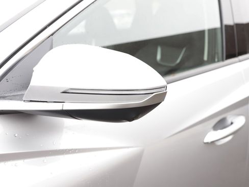 New 2026 Hyundai Tucson Limited image 13