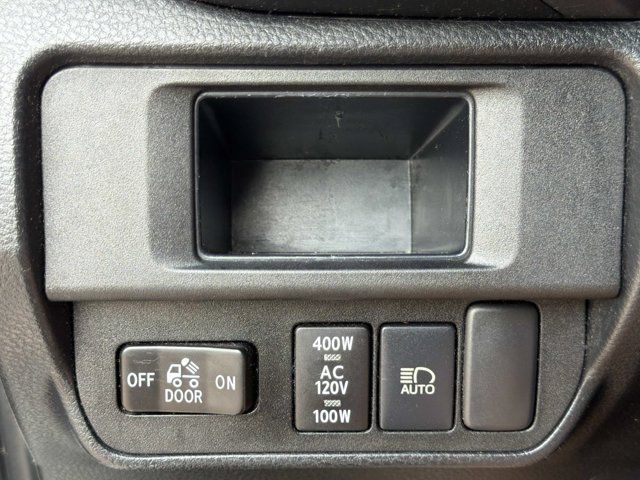 Used 2019 Toyota Tacoma TRD Off-Road AWD/4WD image 18