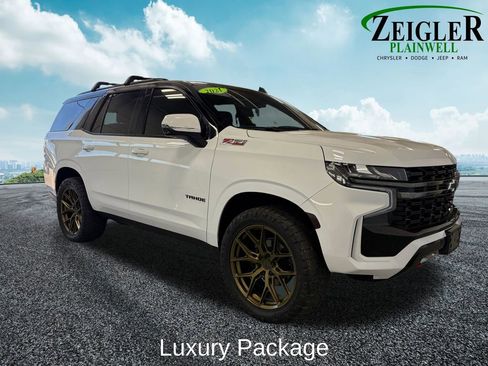 Used 2021 Chevrolet Tahoe Z71 w/ Luxury Package AWD/4WD image 7