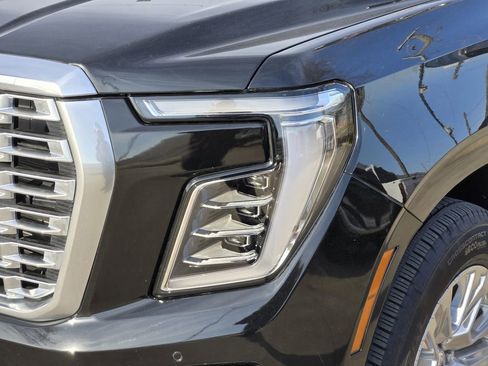 Used 2025 GMC Yukon Denali image 9