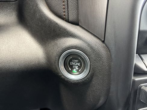 Used 2021 GMC Sierra 1500 AT4 w/ AT4 Premium Package AWD/4WD image 27