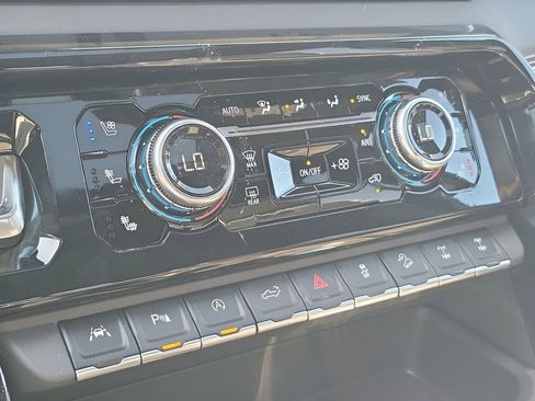 New 2026 GMC Sierra 1500 AT4X image 34