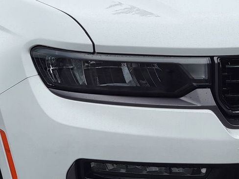 New 2026 Jeep Grand Cherokee L Summit AWD/4WD image 16