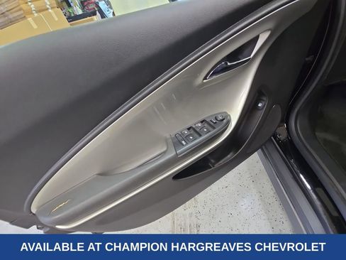 Used 2014 Chevrolet Volt FWD image 31