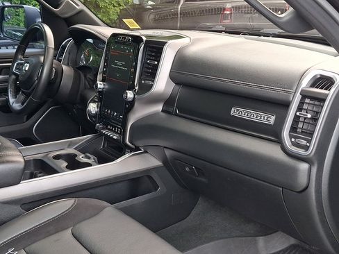 Used 2021 RAM 1500 Laramie AWD/4WD image 11