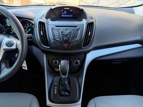 Used 2016 Ford Escape SE image 25