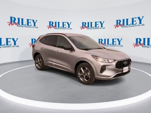 Certified 2023 Ford Escape ST-Line w/ Tech Pack #1 AWD/4WD image 2