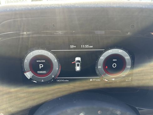 Used 2024 Nissan Pathfinder Platinum w/ Cargo Package image 10