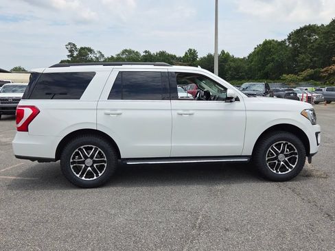 Used 2021 Ford Expedition XLT RWD image 12