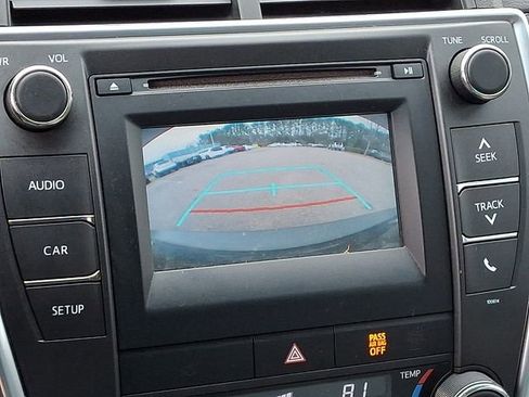 Used 2017 Toyota Camry LE image 20