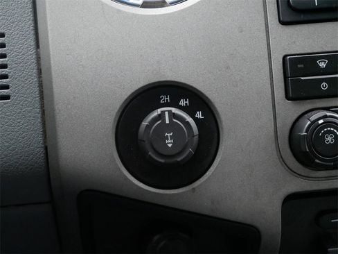 Used 2012 Ford F250 XLT w/ XLT Premium Pkg image 24