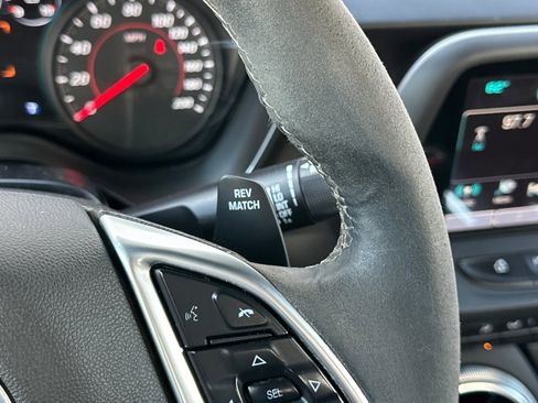 Used 2018 Chevrolet Camaro SS image 38