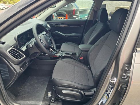 New 2026 Kia Seltos S FWD image 5