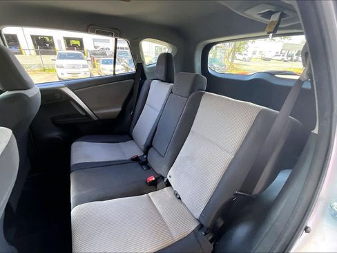 Used 2014 Toyota RAV4 LE FWD image 19