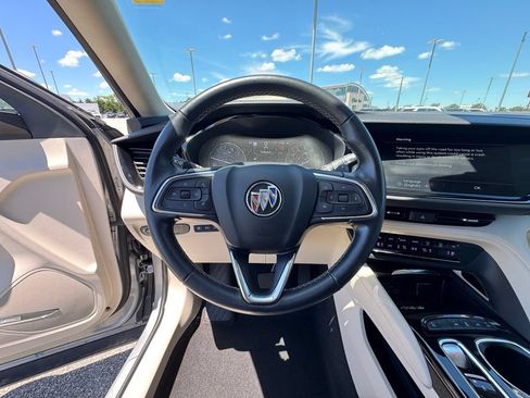 Used 2023 Buick Envision Avenir FWD image 19