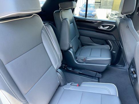 Used 2023 Chevrolet Tahoe Premier w/ Premium Package 2 AWD/4WD image 29