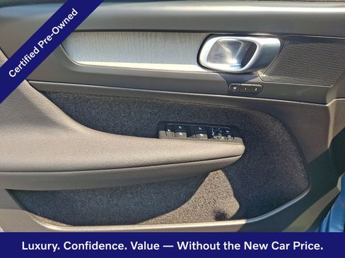 Certified 2024 Volvo XC40 B5 Core AWD/4WD image 13