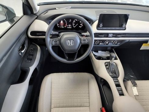 Used 2024 Honda HR-V LX image 17