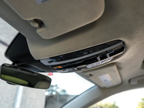 Used 2018 Porsche Panamera Turbo image 33