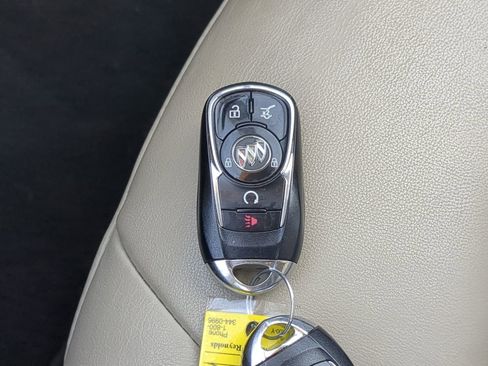 Used 2020 Buick Enclave Essence w/ Sound and Sites Package image 29