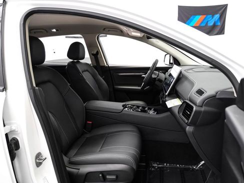 Used 2023 VinFast VF 8 Eco AWD/4WD image 34