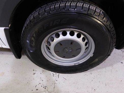 Used 2021 Mercedes-Benz Sprinter 2500 w/ Driver Convenience Package image 36