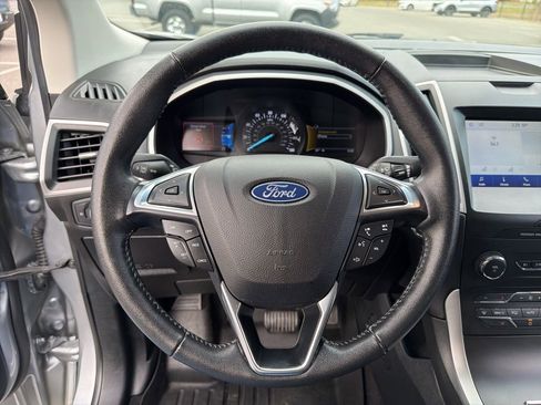 Used 2020 Ford Edge SEL w/ Convenience Package FWD image 16