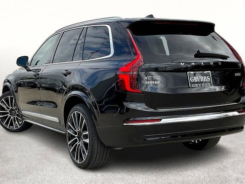 New 2026 Volvo XC90 B5 Ultra w/ Protection Package Premier image 5