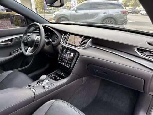 Certified 2023 INFINITI QX55 Essential image 16