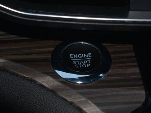 Used 2024 Ford Explorer Limited image 22