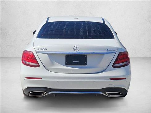 Certified 2019 Mercedes-Benz E 300 4MATIC image 6