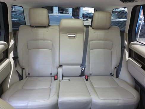 Used 2018 Land Rover Range Rover HSE AWD/4WD image 23