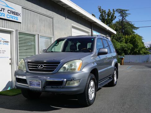 Used 2004 Lexus GX 470 AWD/4WD image 3