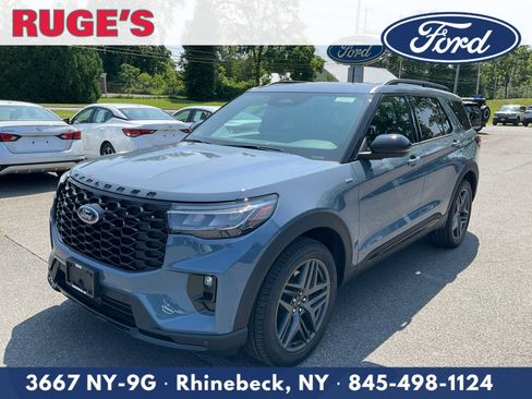 New 2026 Ford Explorer ST-Line w/ ST-Line Street Pack AWD/4WD image 8