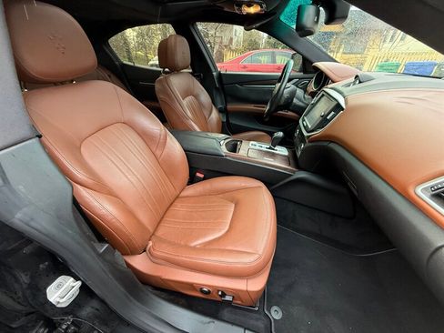 Used 2016 Maserati Ghibli S image 10