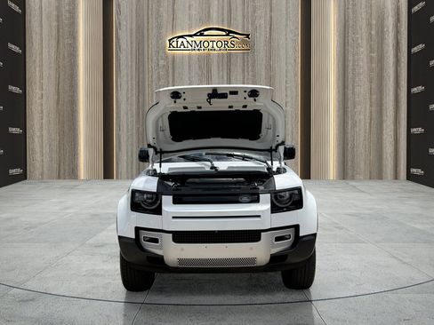 Used 2023 Land Rover Defender 90 S image 13