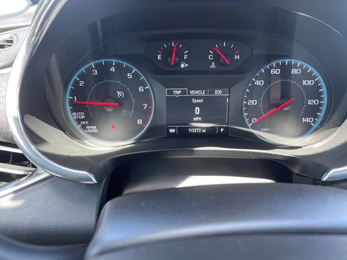 Used 2016 Chevrolet Malibu LT FWD image 11