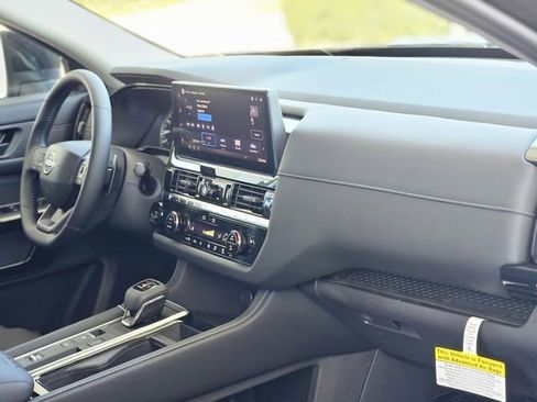 New 2026 Nissan Pathfinder SV w/ Cargo Package FWD image 12