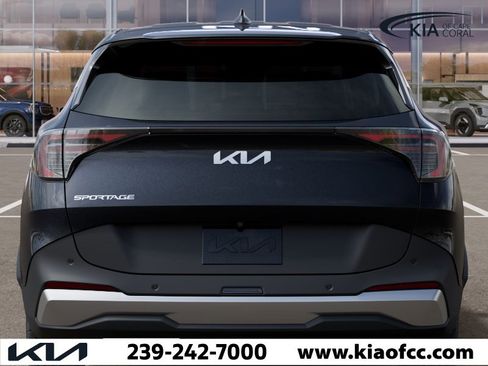 New 2026 Kia Sportage LX image 13