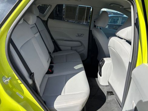 Used 2025 Hyundai Kona SEL image 27