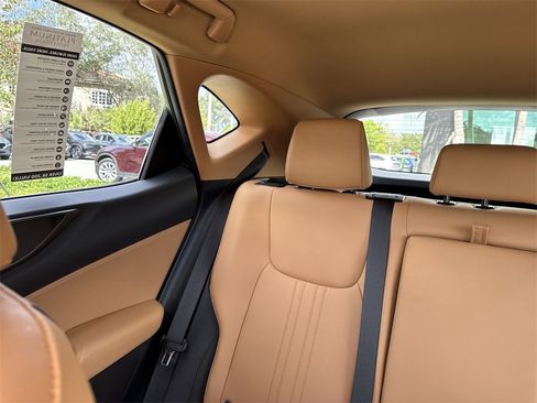 Used 2023 Lexus NX 250 FWD w/ Towing Package (2000 Lbs) image 18