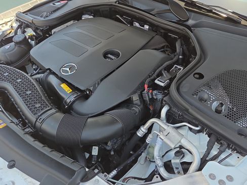 Used 2023 Mercedes-Benz E 350 Sedan image 21