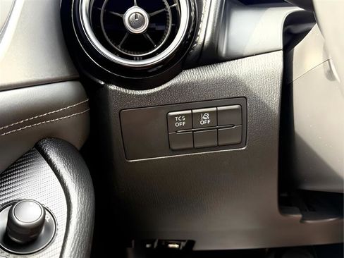 Used 2019 MAZDA CX-3 Touring w/ Touring I-ACTIVSENSE Package image 18